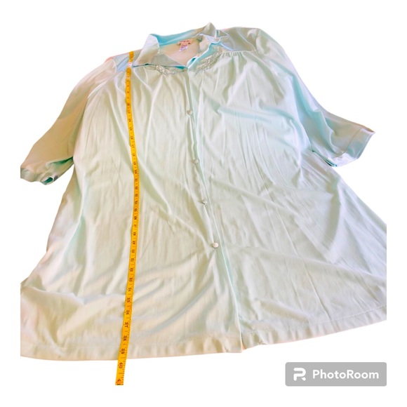 Vanity Fair Woman’s Embroidered Satin Semi-Shear Nightgown Robe Plus Size 2XL - Picture 3 of 10